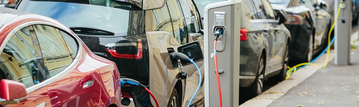 Een beter milieu begint bij … lagere parkeertarieven voor elektrische auto’s?