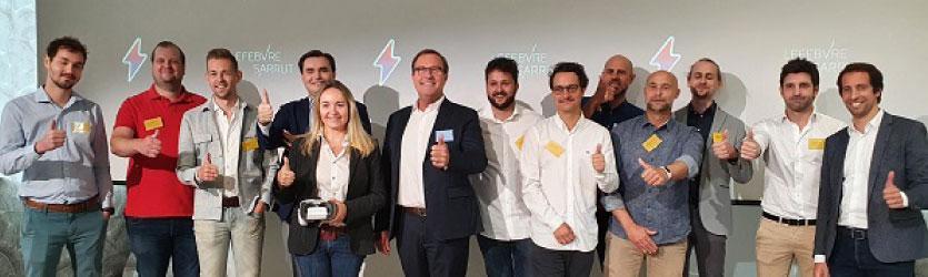 Lynn Legal als winnende Nederlandse startup uit de bus voor het Europese LightSpeed Accelerator programma 2022 van Lefebvre Sarrut