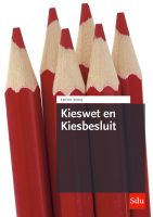 Kieswet en Kiesbesluit, editie 2024 Goed voorbereid de verkiezingen in? Deze tekstuitgave bevat de volledige en actuele teksten van zowel de Kieswet als het Kiesbesluit.